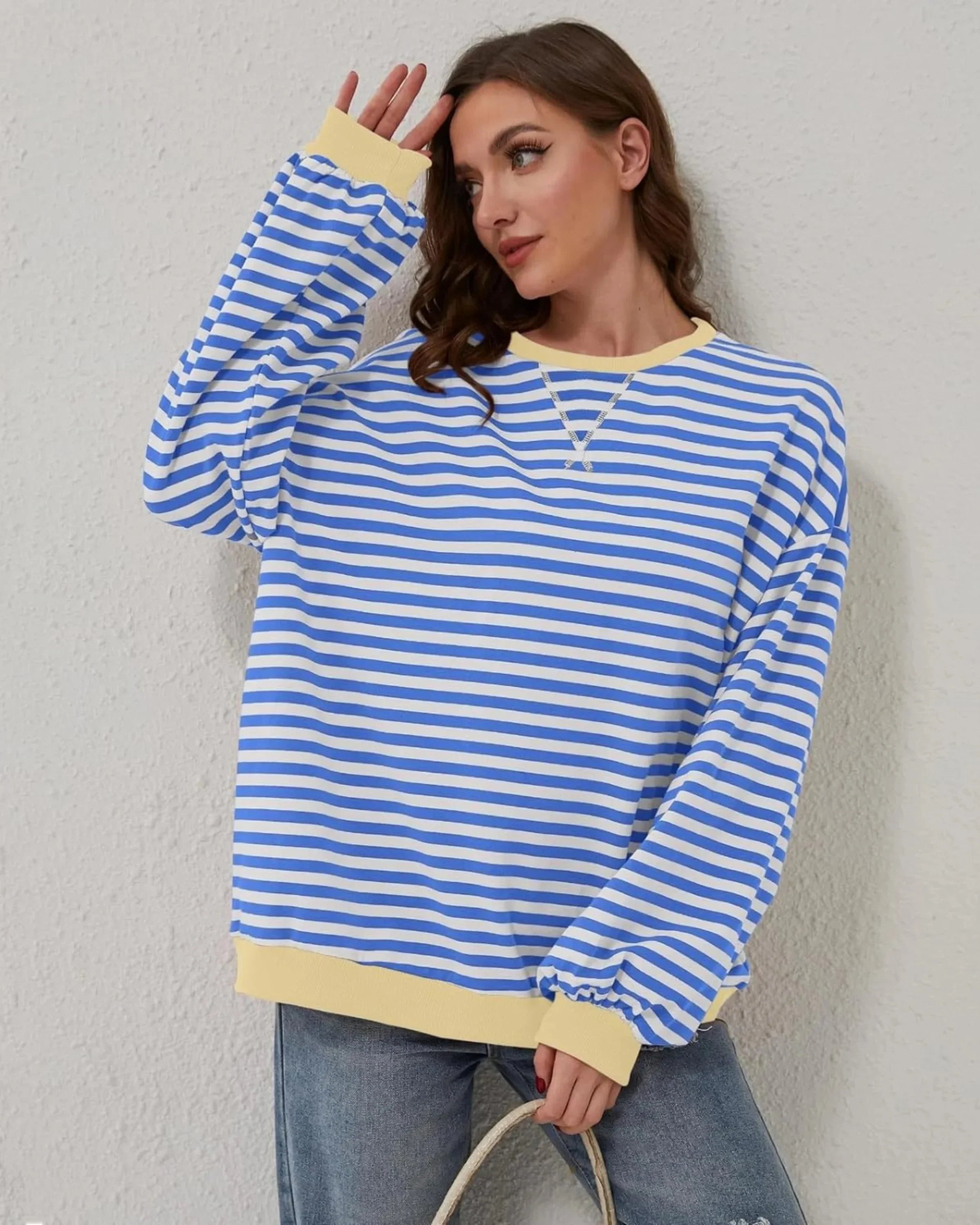 Women's oversized striped pullover