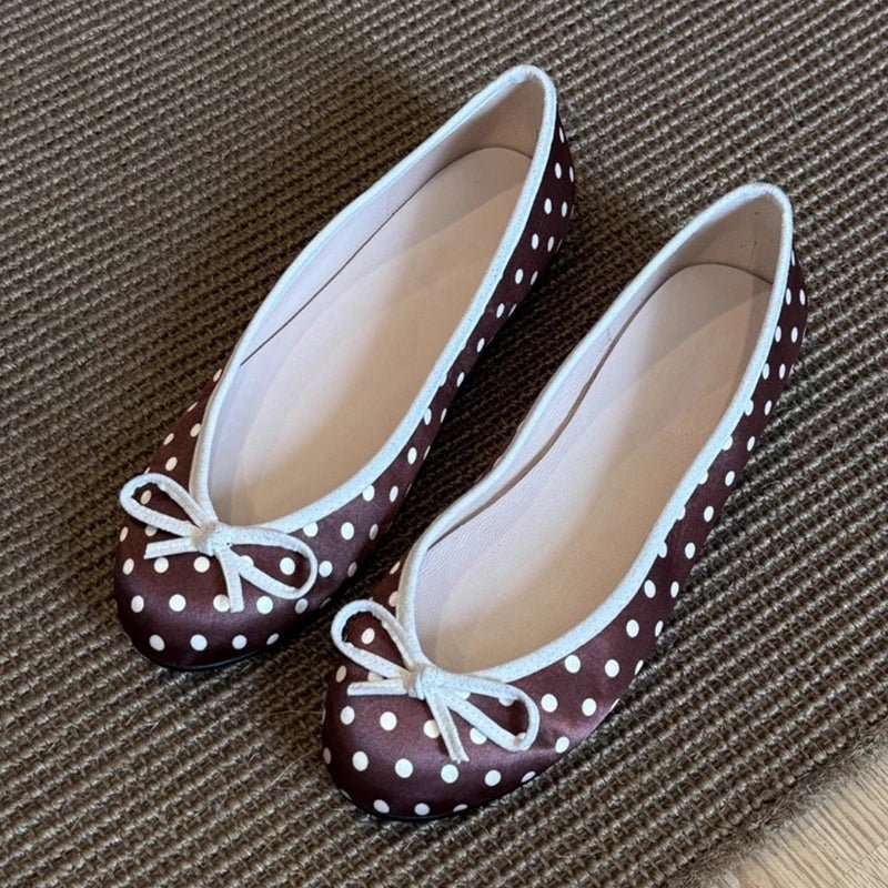 Women's polka dot bow ballet flats with contrast trim
