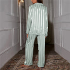Women's pyjama set with top and trousers