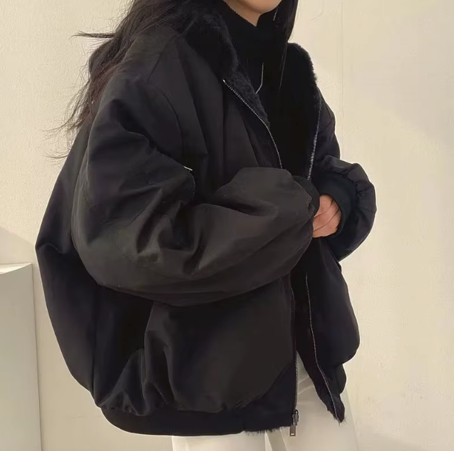 Women's reversible winter jacket with faux-fur interior