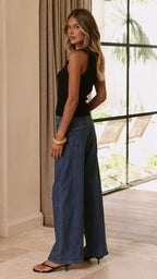 Women's ribbed knit sleeveless tank top