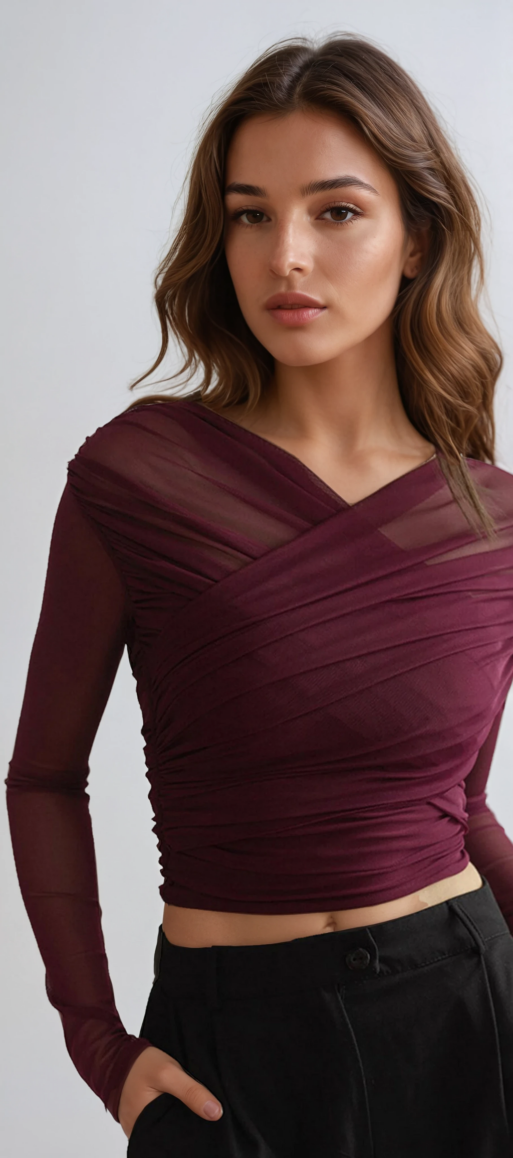 Women's ruched long sleeve crop top