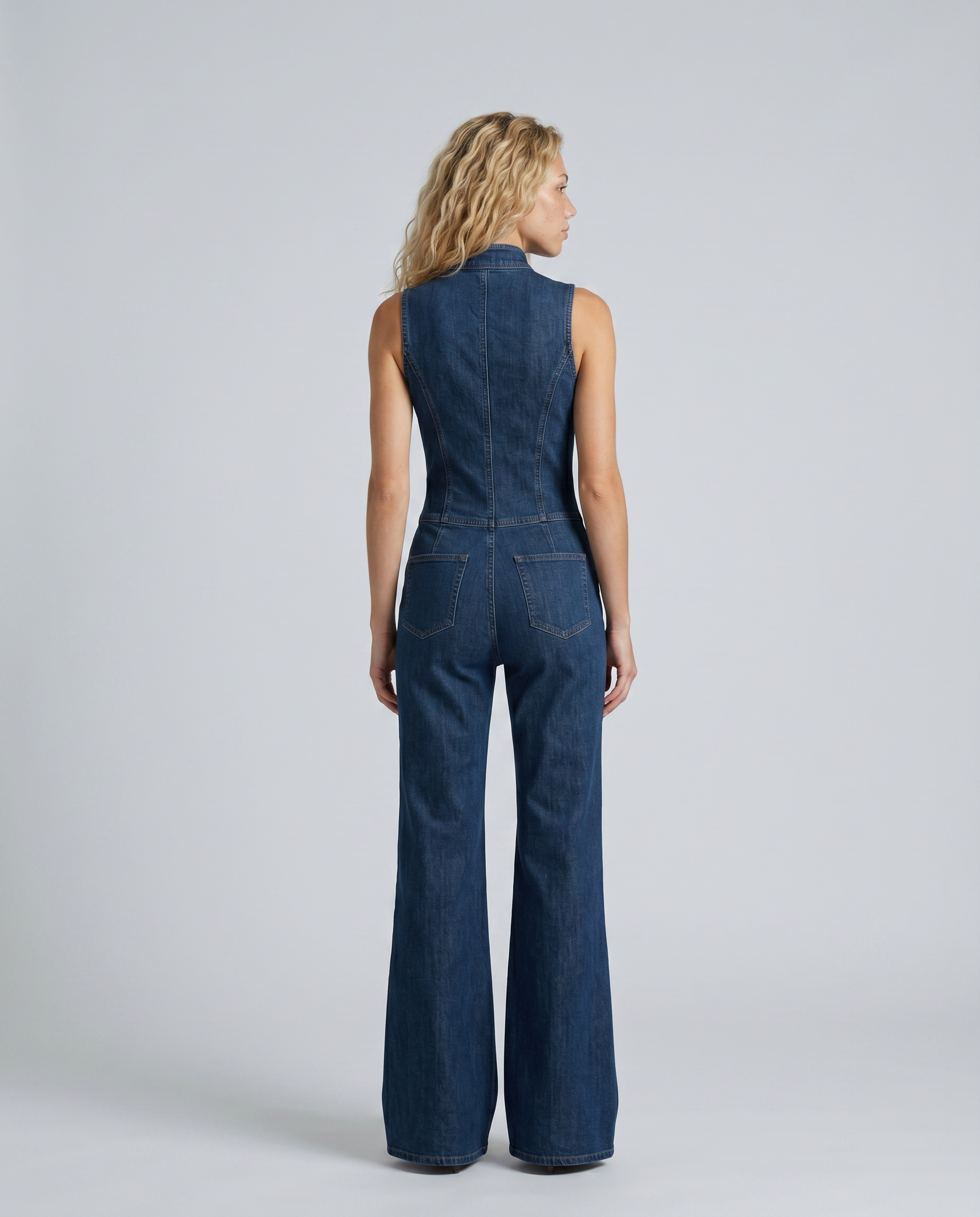 Women's sleeveless flared jumpsuit