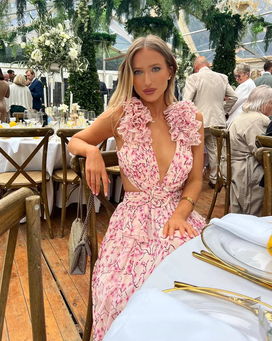 Women's sleeveless floral maxi dress