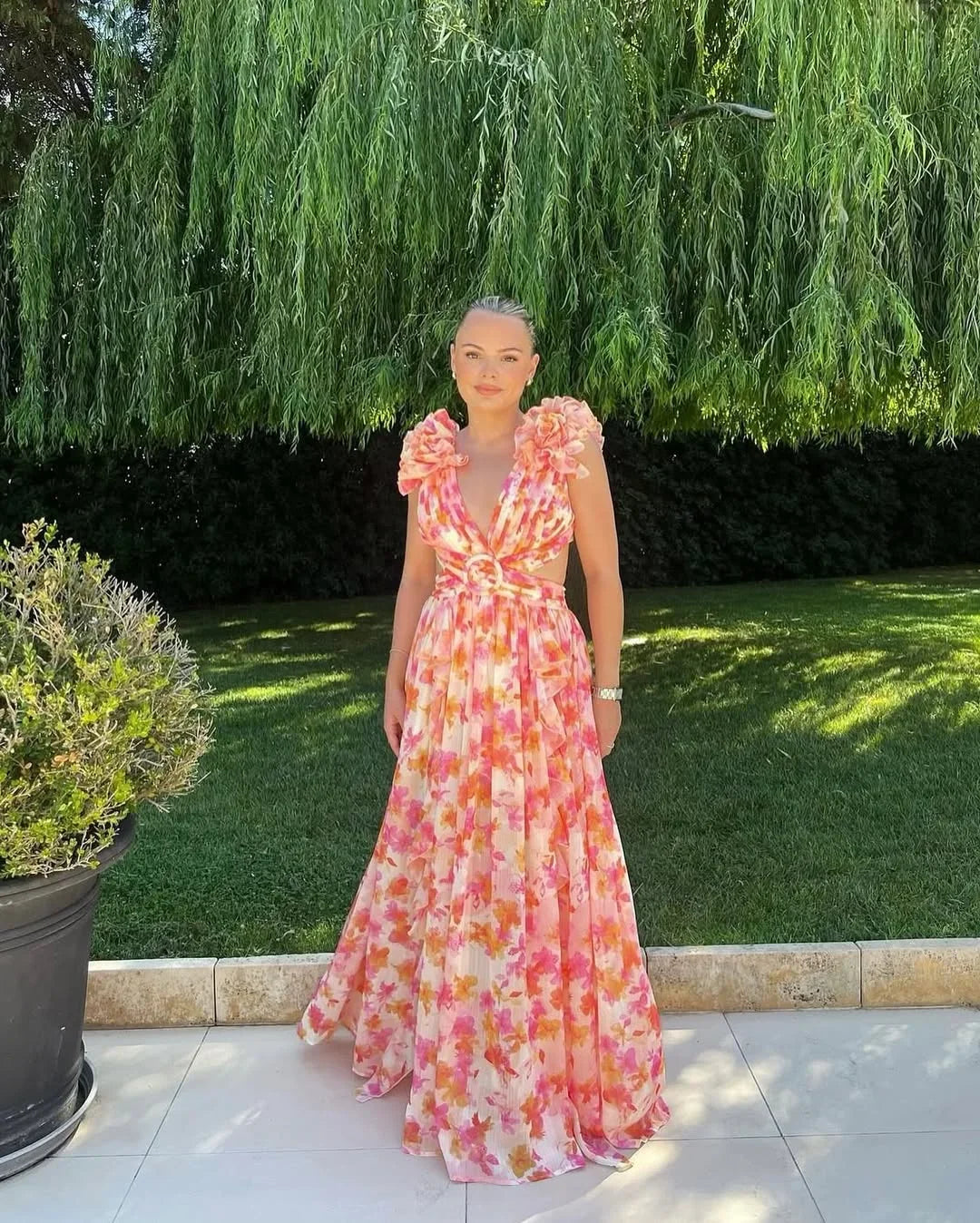 Women's sleeveless floral maxi dress