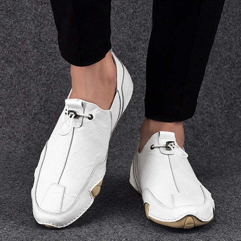 Men's slip-on shoes with round toe