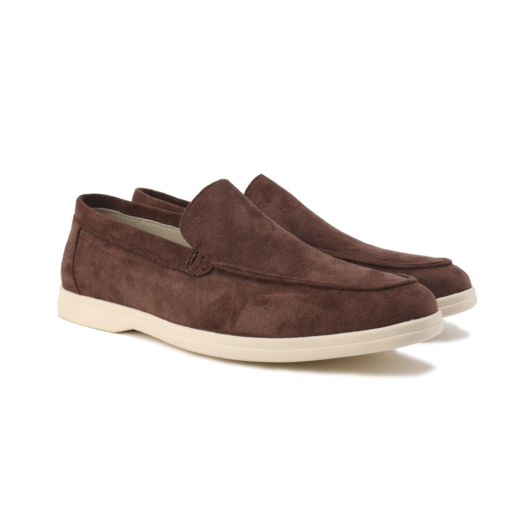 Men's slip-on shoes with structured finish