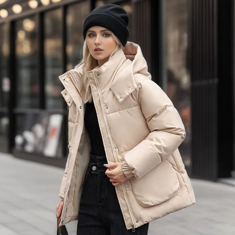 Women's stormproof puffer jacket with hood