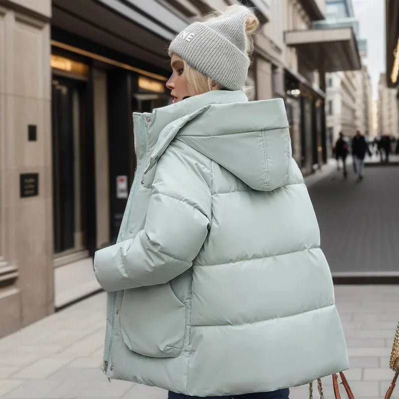 Women's stormproof puffer jacket with hood