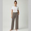 Women's stretch trousers with fitted cut