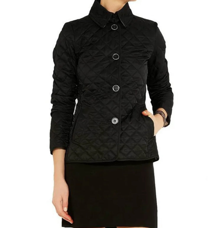 Women's tailored jacket with structured collar and front button fastening