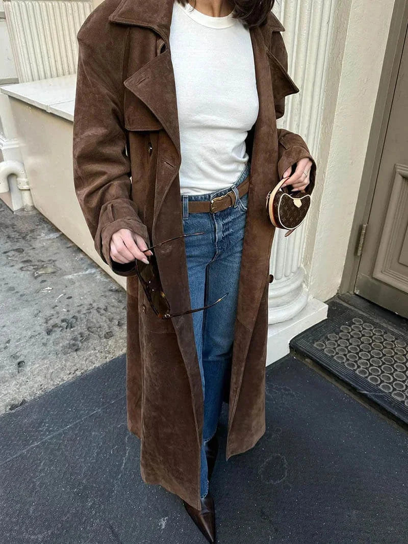 Women's trench coat with belt and lapel collar