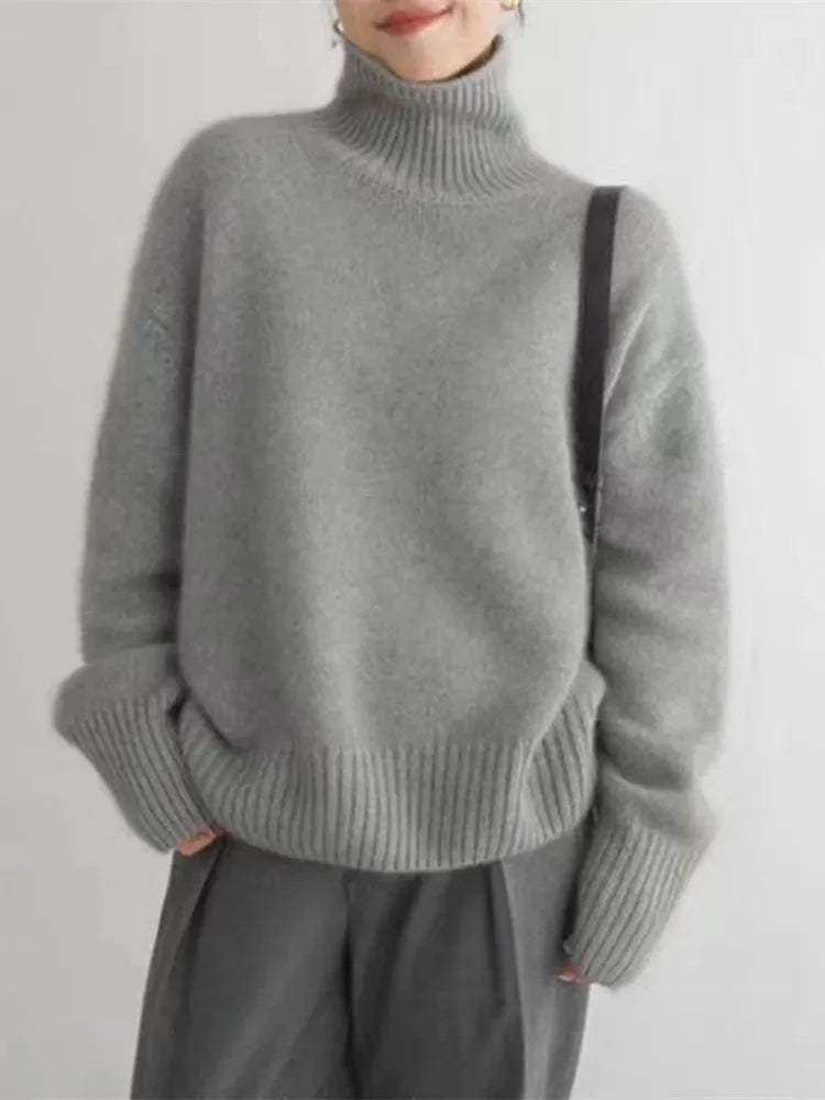 Women's turtleneck pullover
