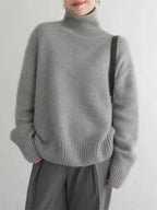 Women's turtleneck pullover