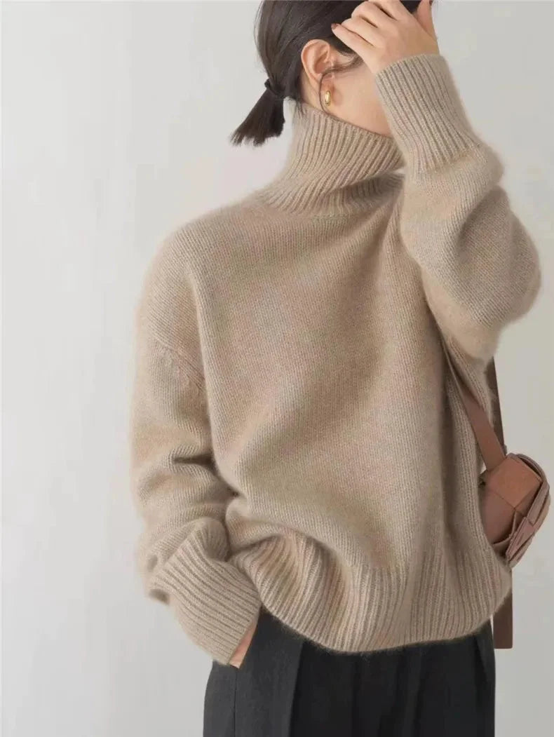 Women's turtleneck pullover