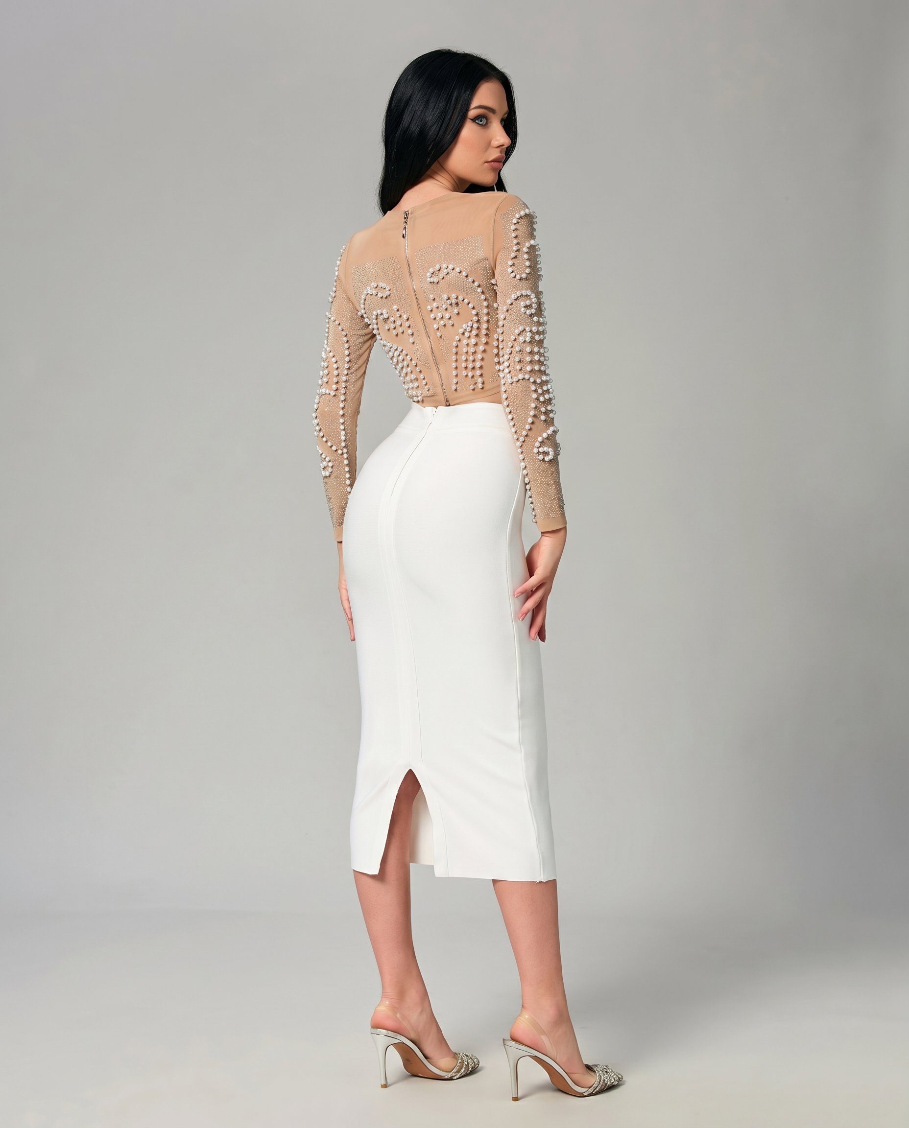 Women's two-piece set with crop top and pearl detail