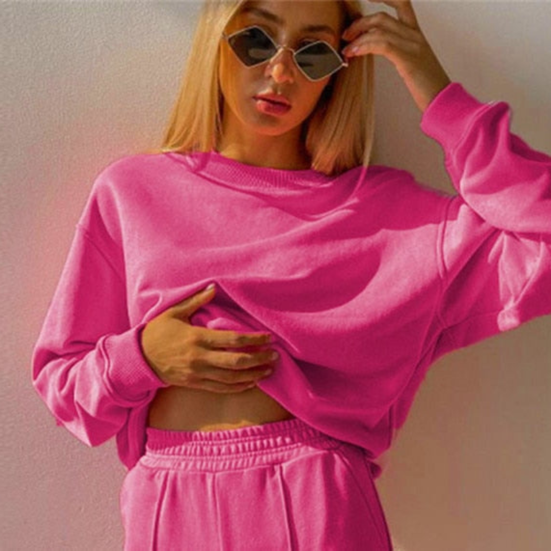 Women's two-piece tracksuit set