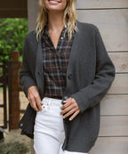 Women's V-neck cardigan with button fastening
