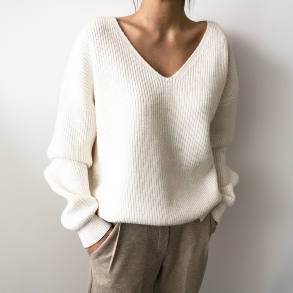 Women's V-neck pullover