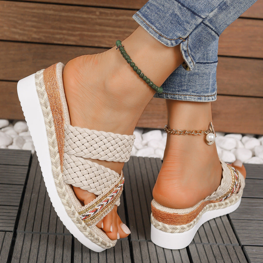 Women's summer sandals with woven double-strap