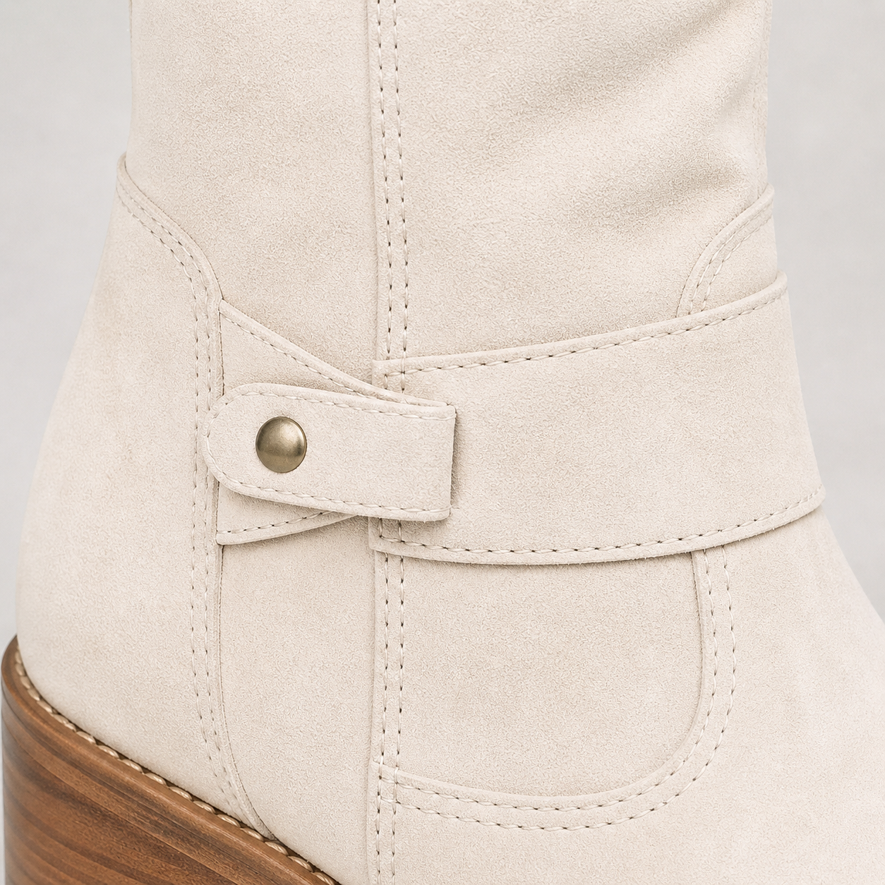 Women’s Knee-High Boots with Low Heel and Side Detail White