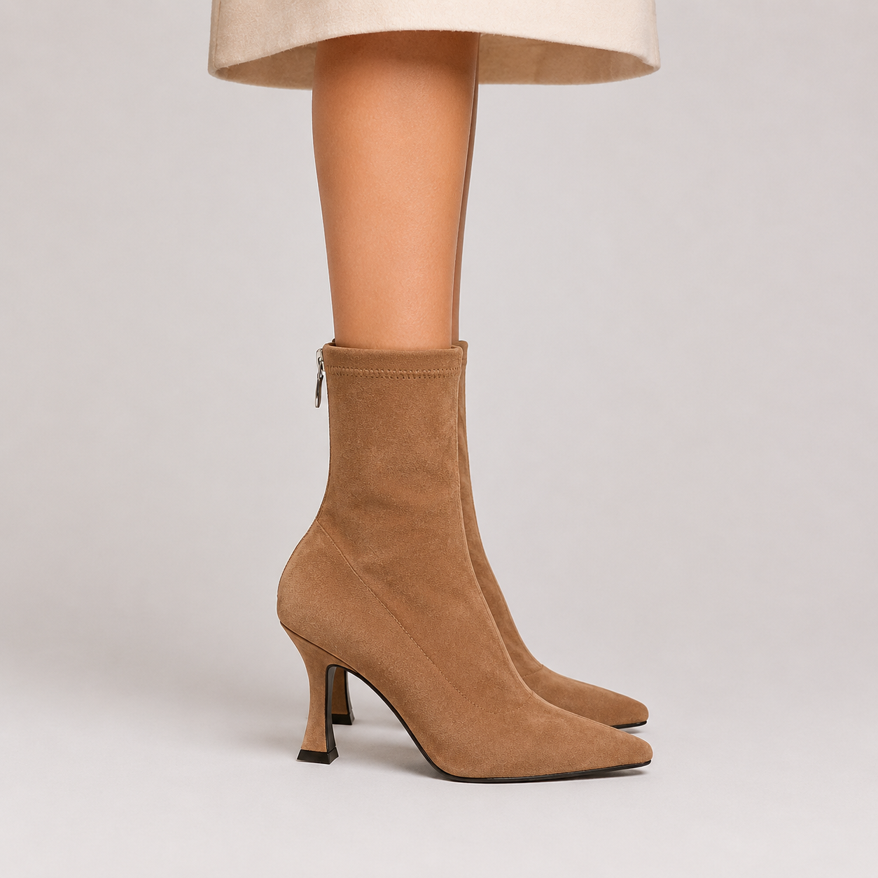 Women’s Pointed-Toe Sock Ankle Boots with Sculpted Heel